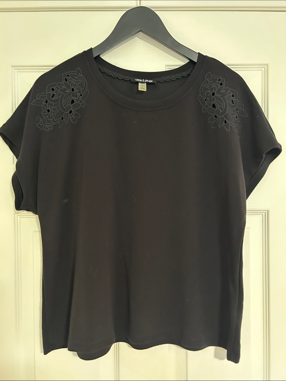 Cable & Gauge Black Short Sleeve Top with Shoulder Cutwork Embroidery L